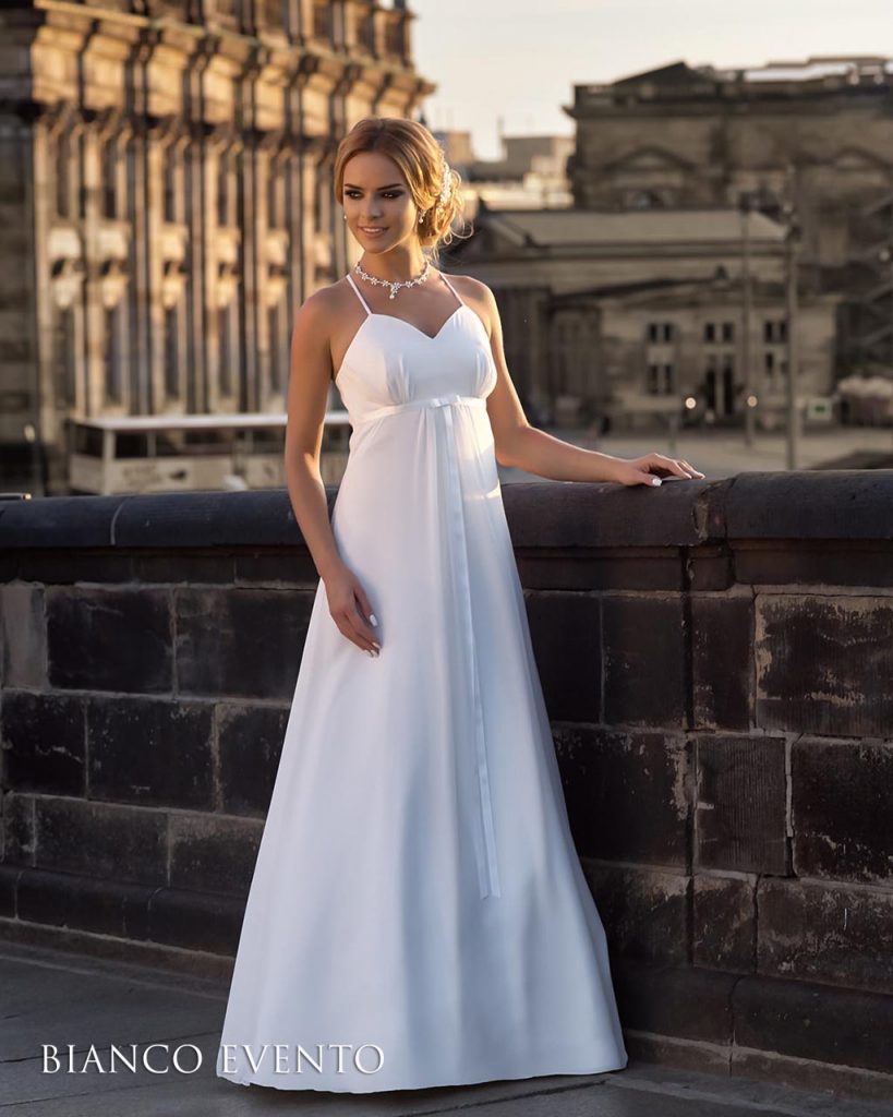 Brautkleider unter 1000 Euro, Brautkleider Verleih und Hochzeitskleider Verkauf, Brautmode nach Maß by Marry4Love Berlin