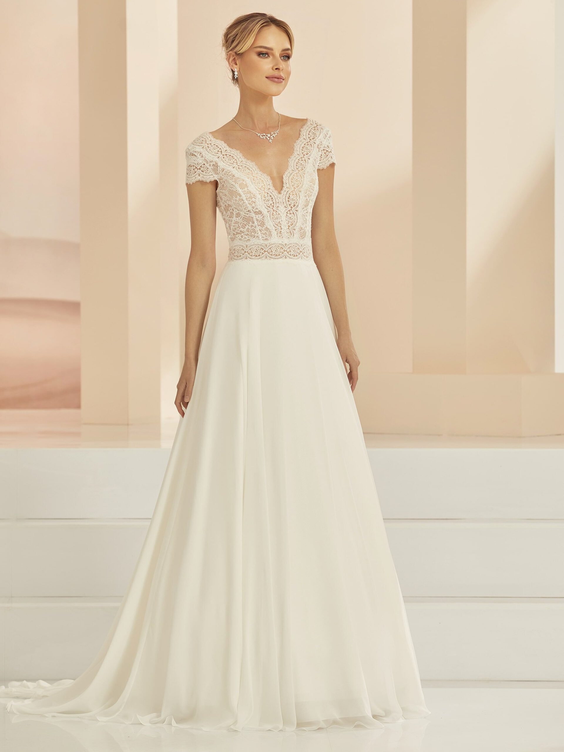 Umwerfendes Hochzeitskleid Eufrat